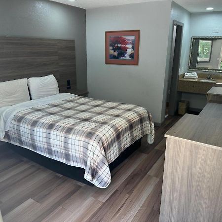 Budget Inn Express Columbia Bagian luar foto